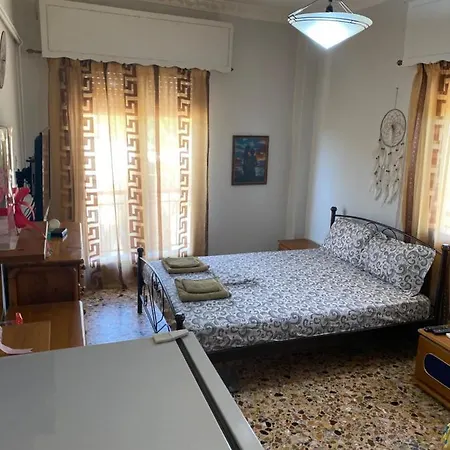Anita'S Hosting Apartment Kalamata Exterior photo