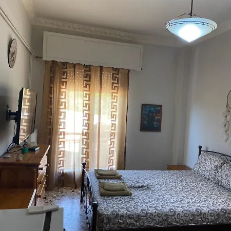 Anita'S Hosting Apartment Kalamata Exterior photo
