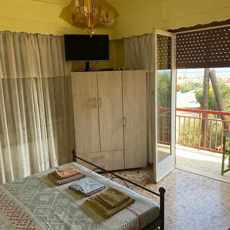 Anita'S Hosting Apartment Kalamata Exterior photo