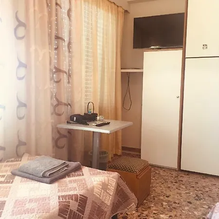 Anita'S Hosting Apartment Kalamata Exterior photo